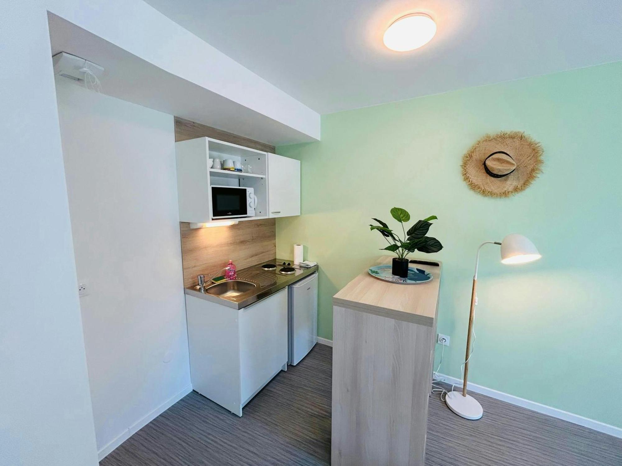 We Live In R - 102 Appartement *